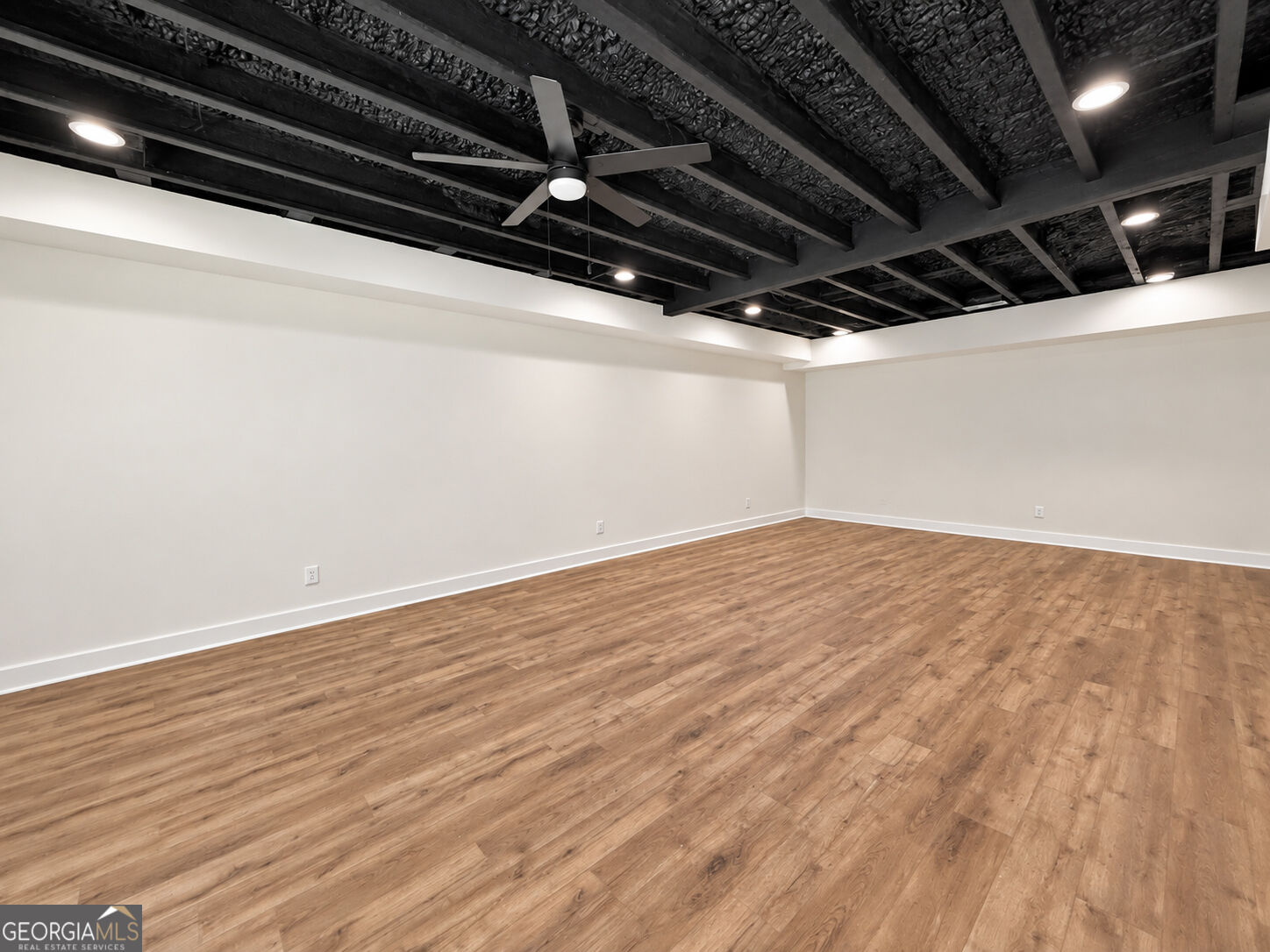 420 Lake Place Drive Property Photo 16