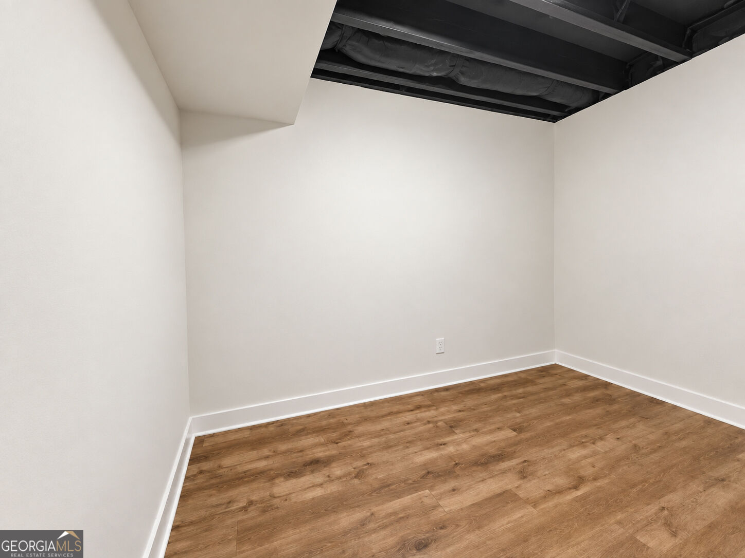 420 Lake Place Drive Property Photo 22