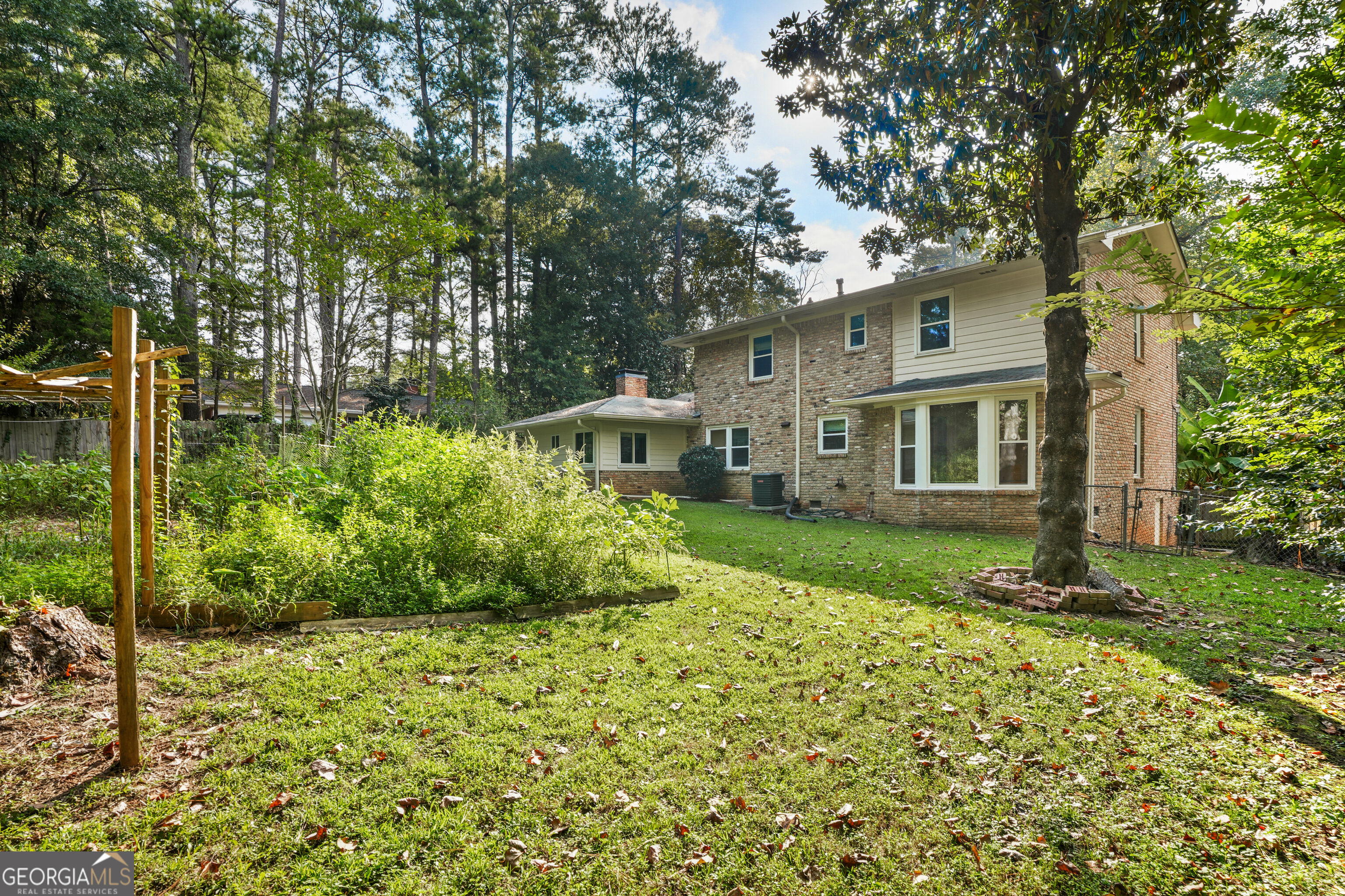3310 Chase Road Property Photo 4
