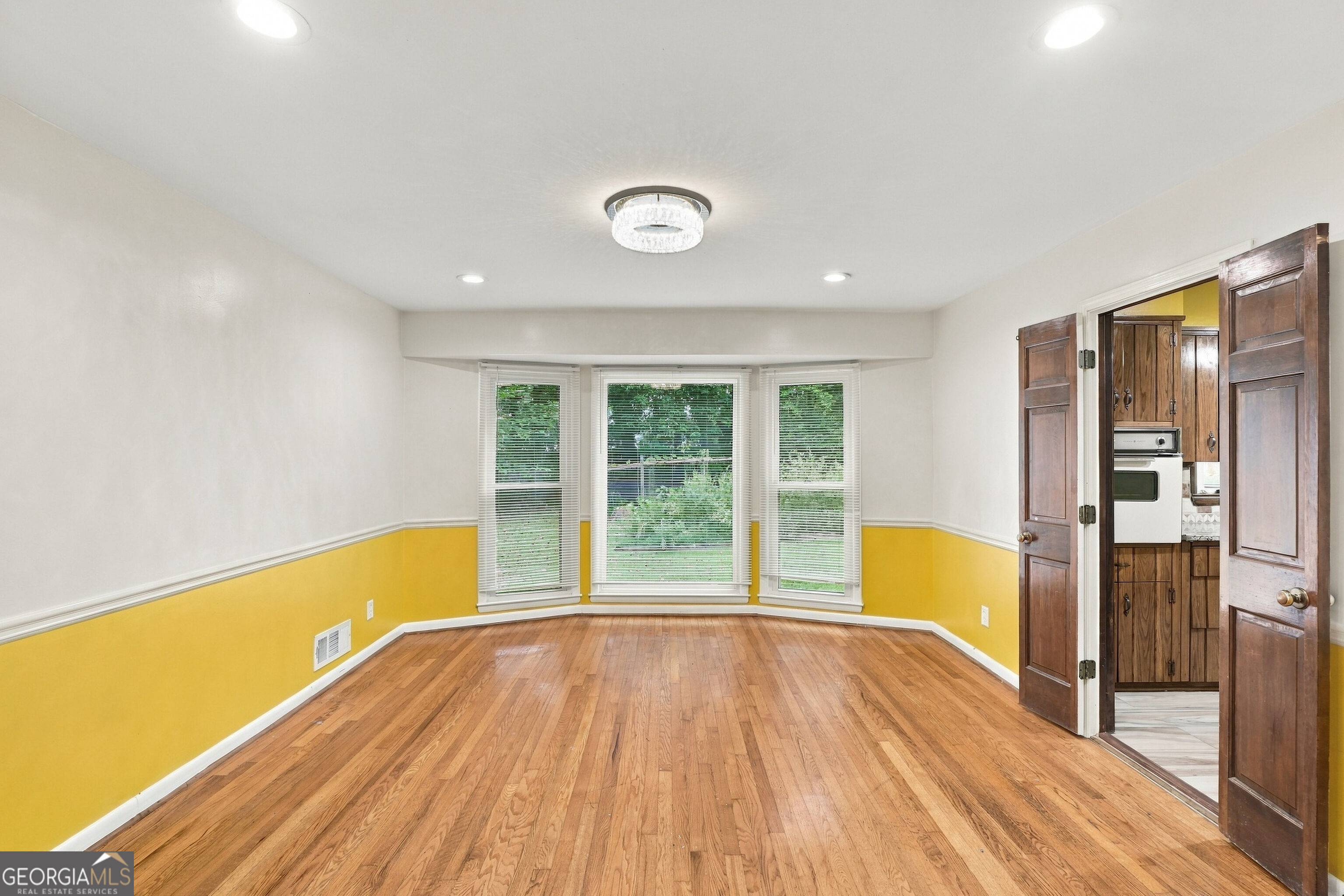 3310 Chase Road Property Photo 11