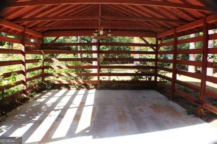 1306 Edgewood Drive Property Photo 15