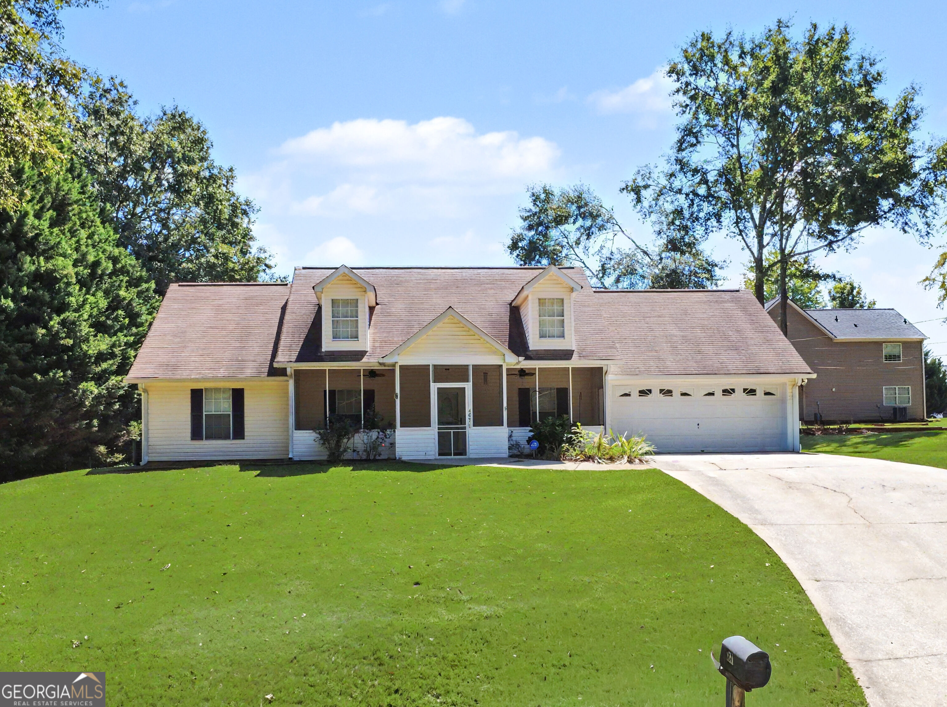 487 Spring Street Property Photo 1
