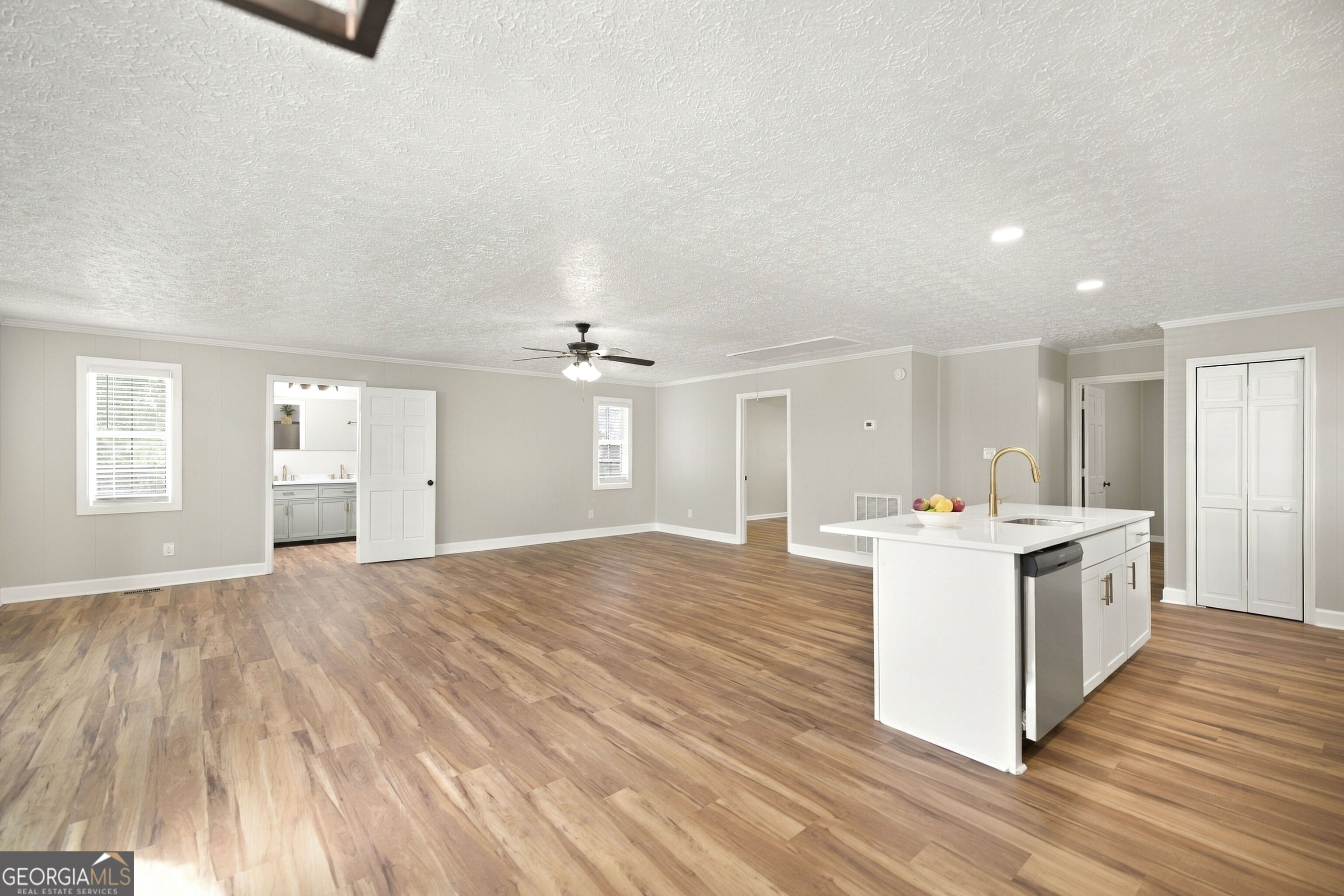 559 Shawnee Circle Property Photo 13