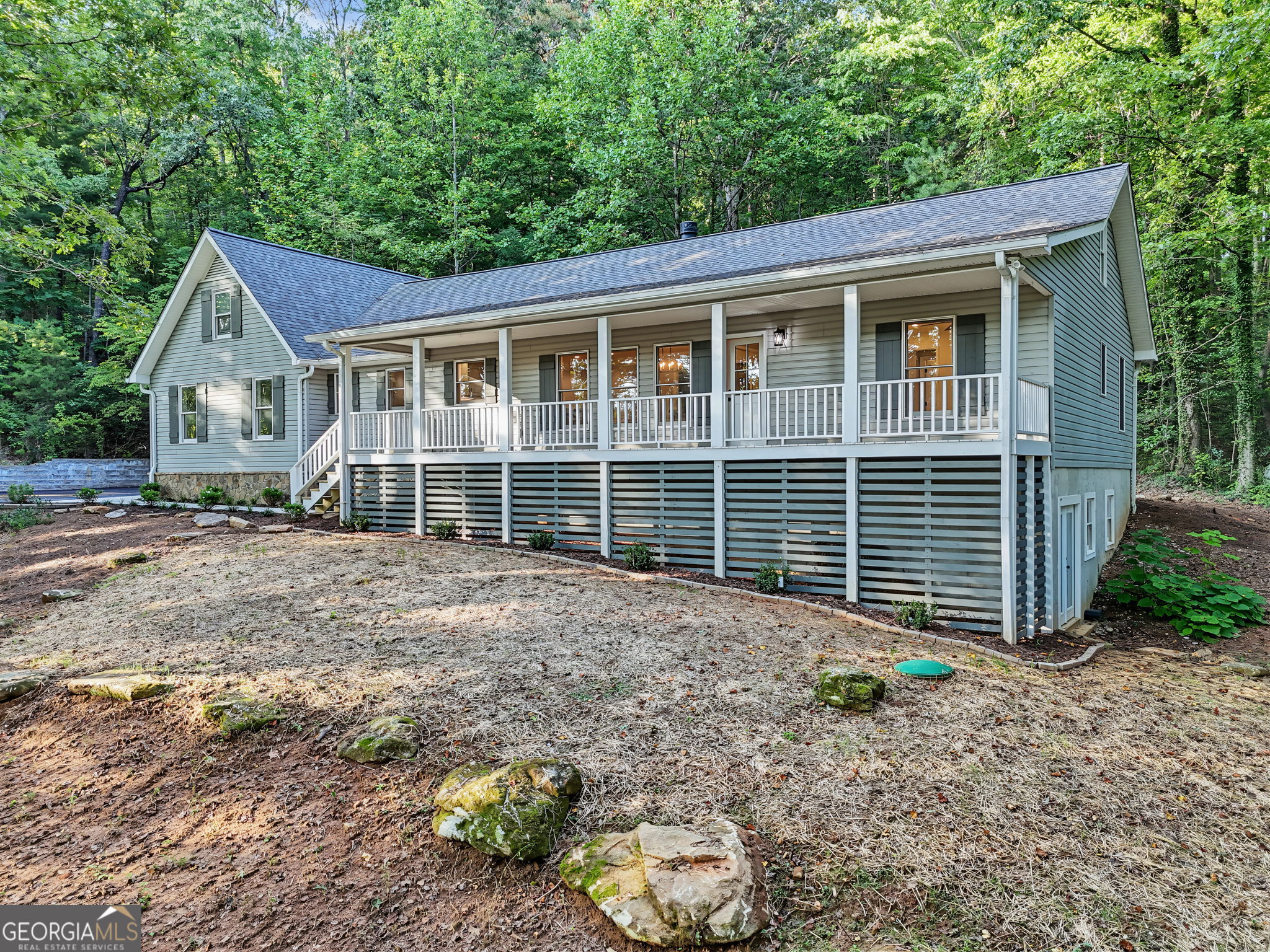 623 Deerfield Drive Property Photo 3