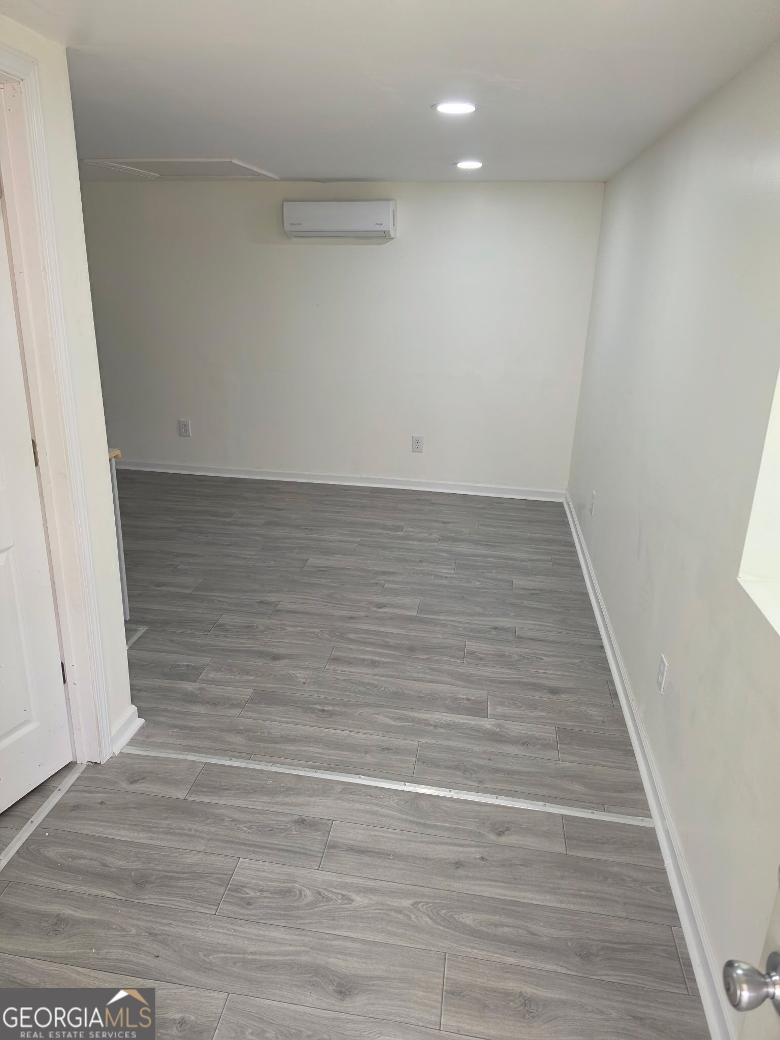 2710 Napier Avenue Property Photo 2