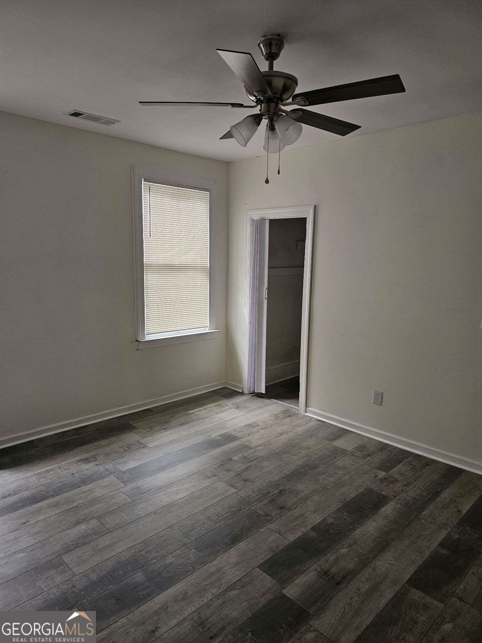 2710 Napier Avenue Property Photo 8