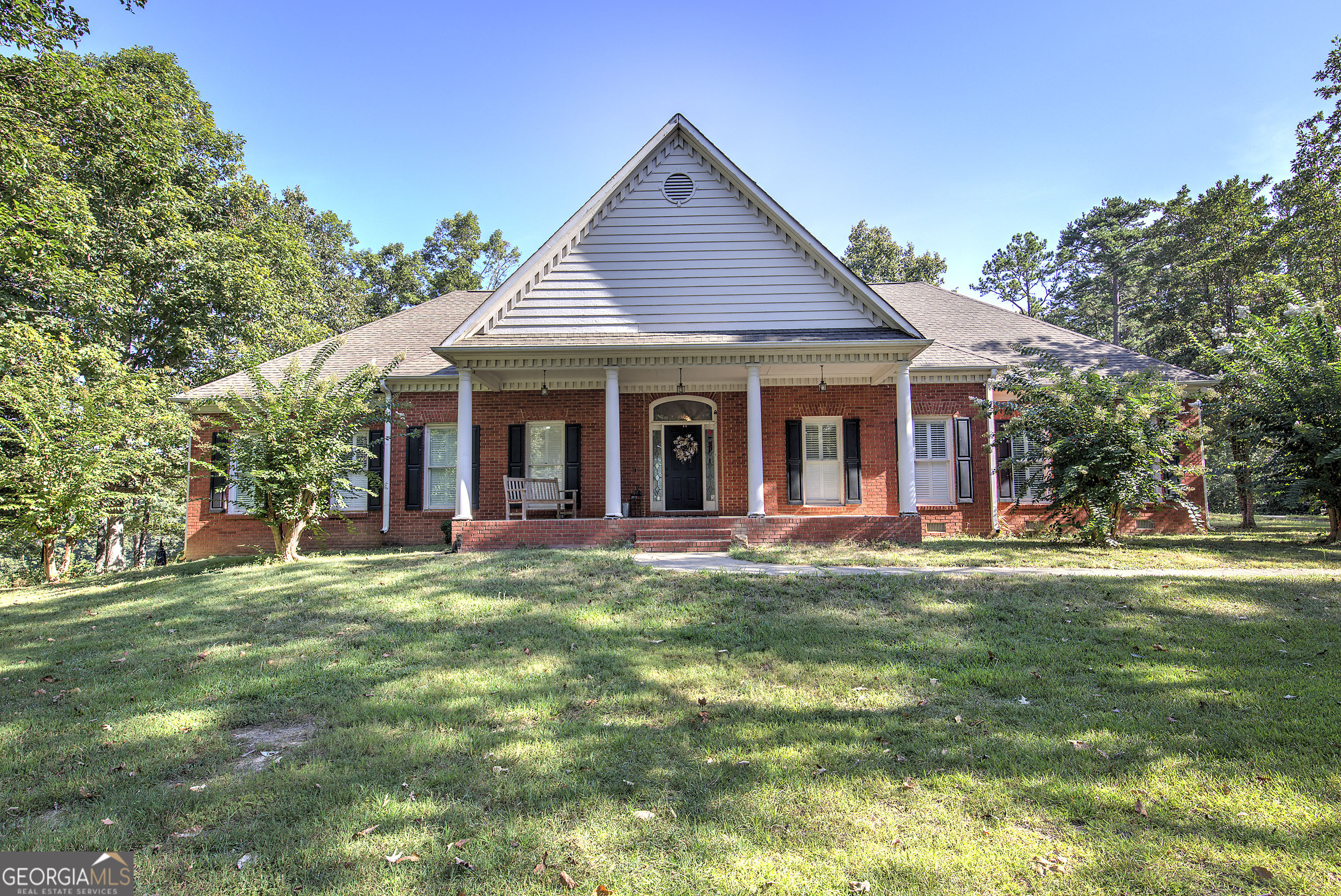 220 Connesena Road Property Photo 1