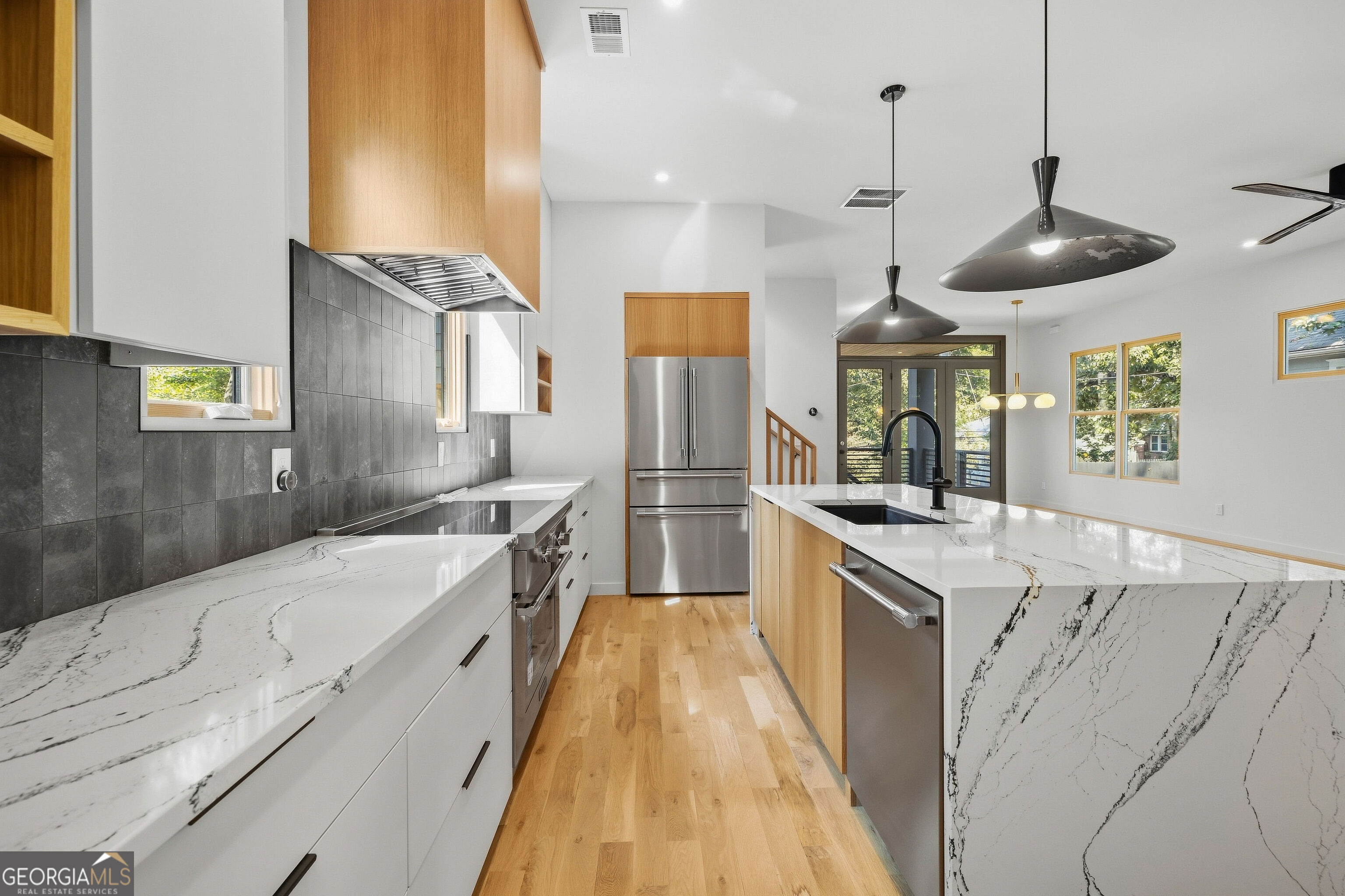 1010 Boulevard Se # A Property Photo 6