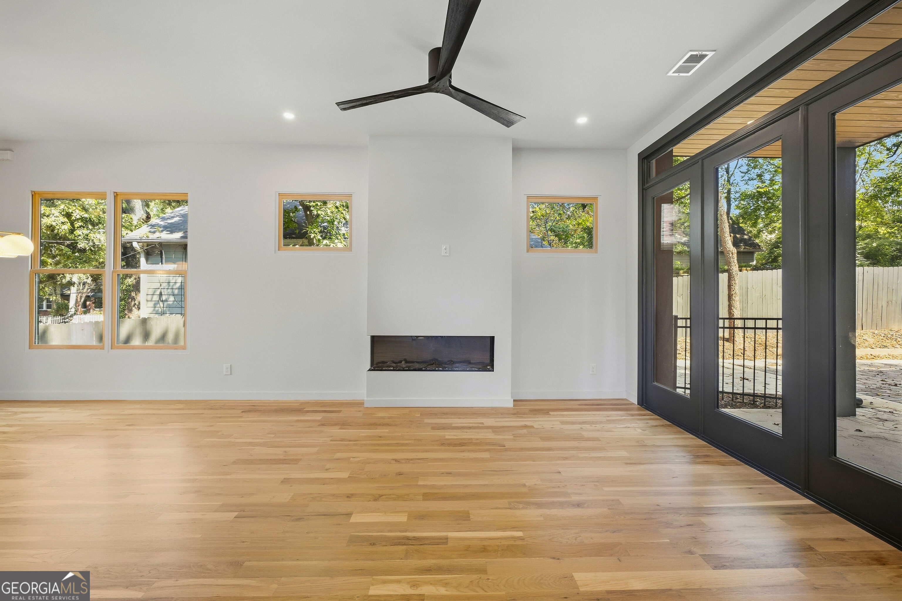 1010 Boulevard Se # A Property Photo 10