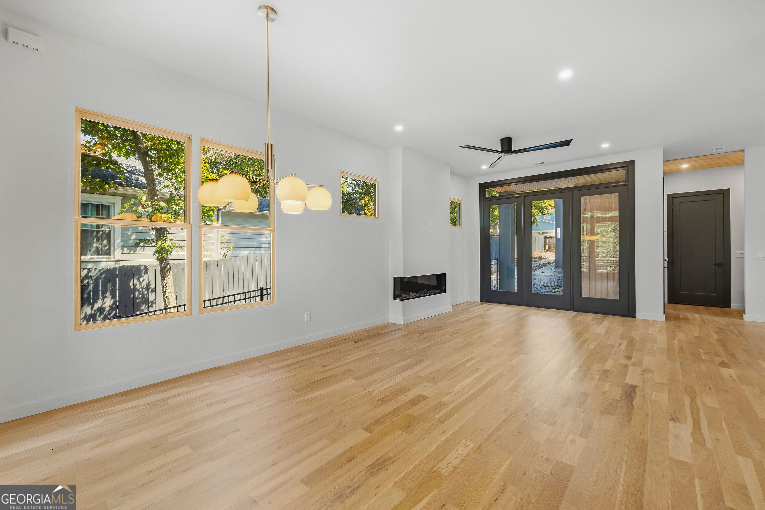 1010 Boulevard Se # A Property Photo 13