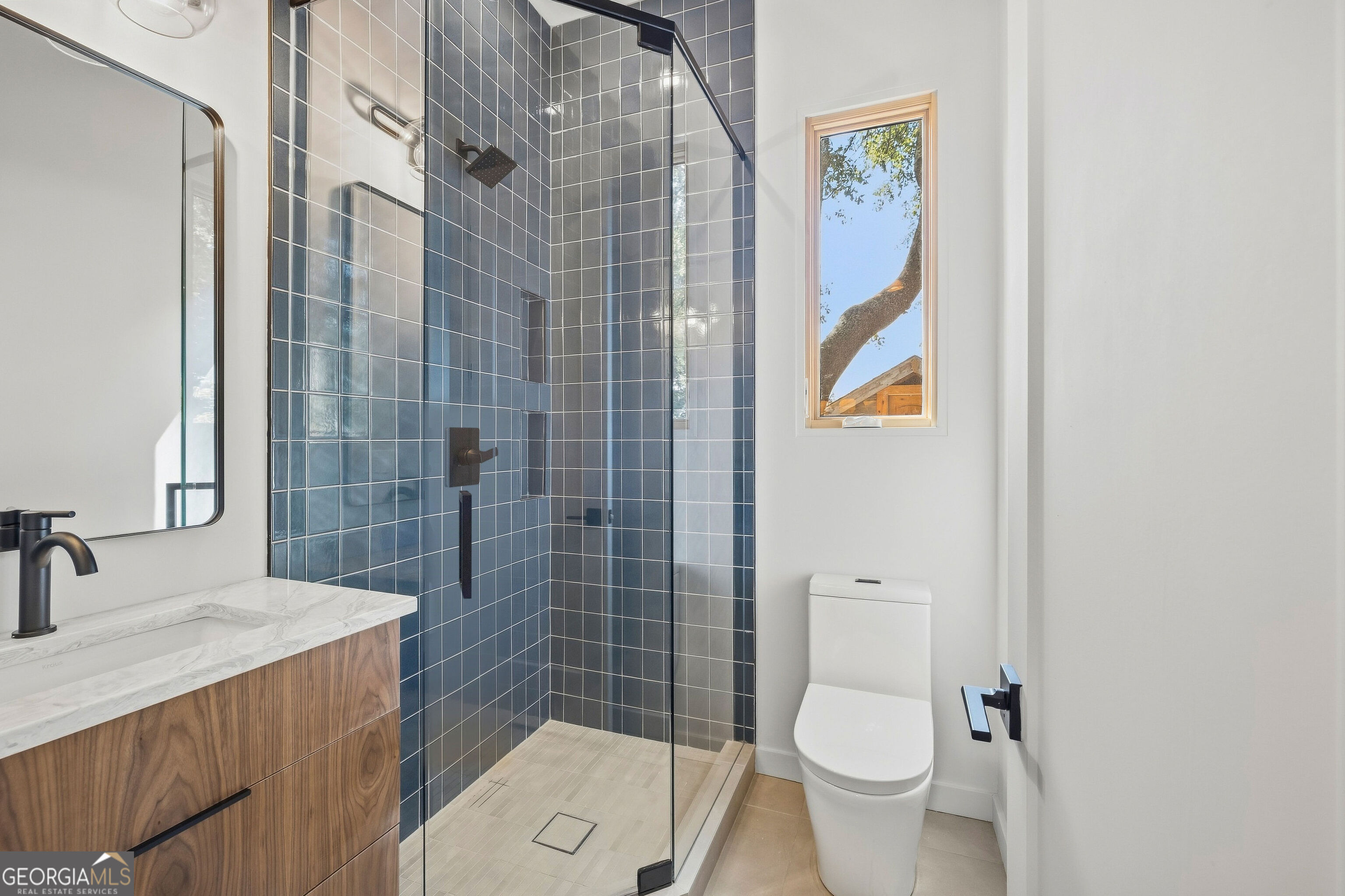 1010 Boulevard Se # A Property Photo 15