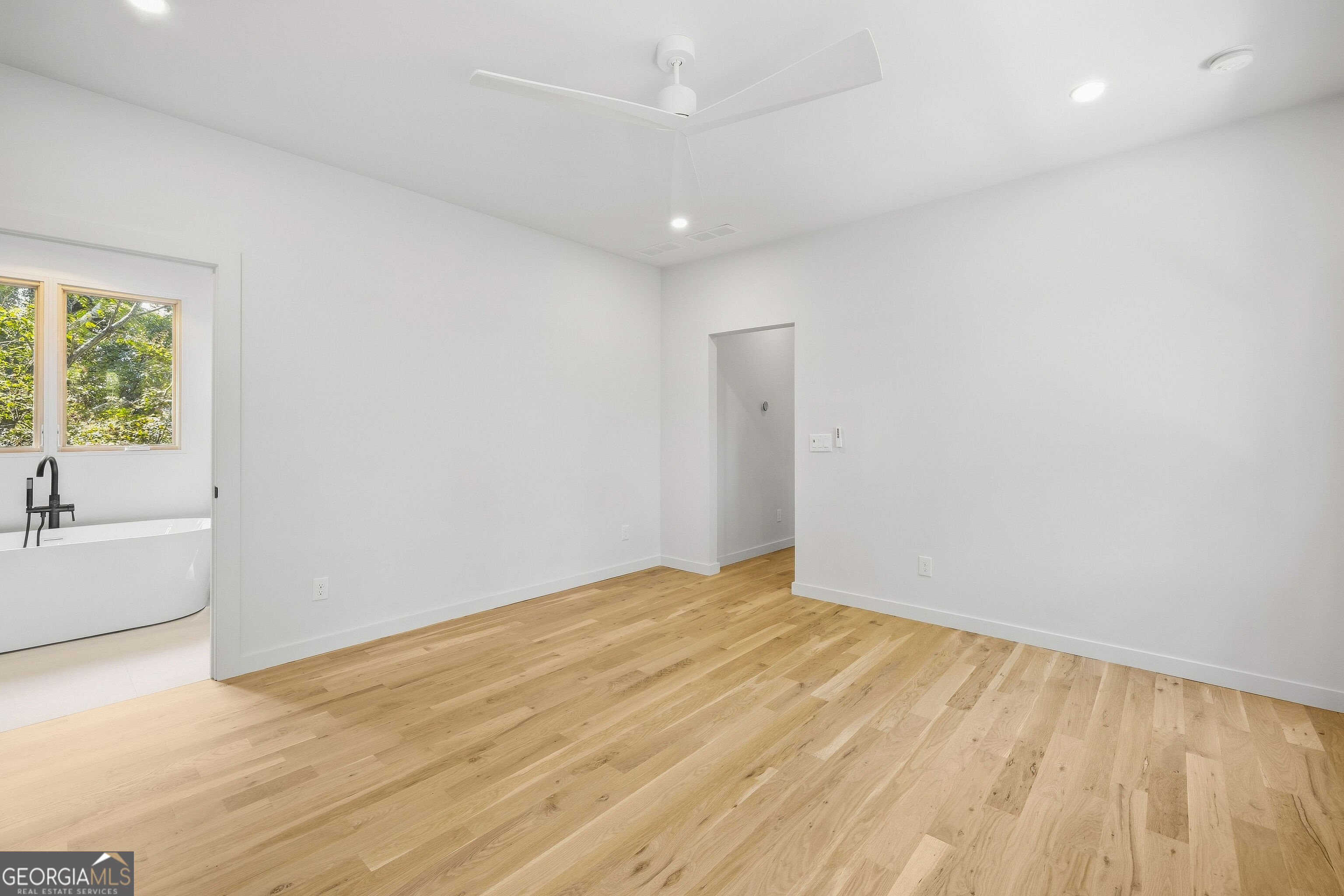 1010 Boulevard Se # A Property Photo 19