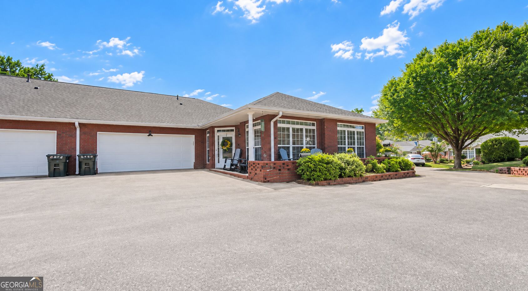 4232 Pondview Way Property Photo 1