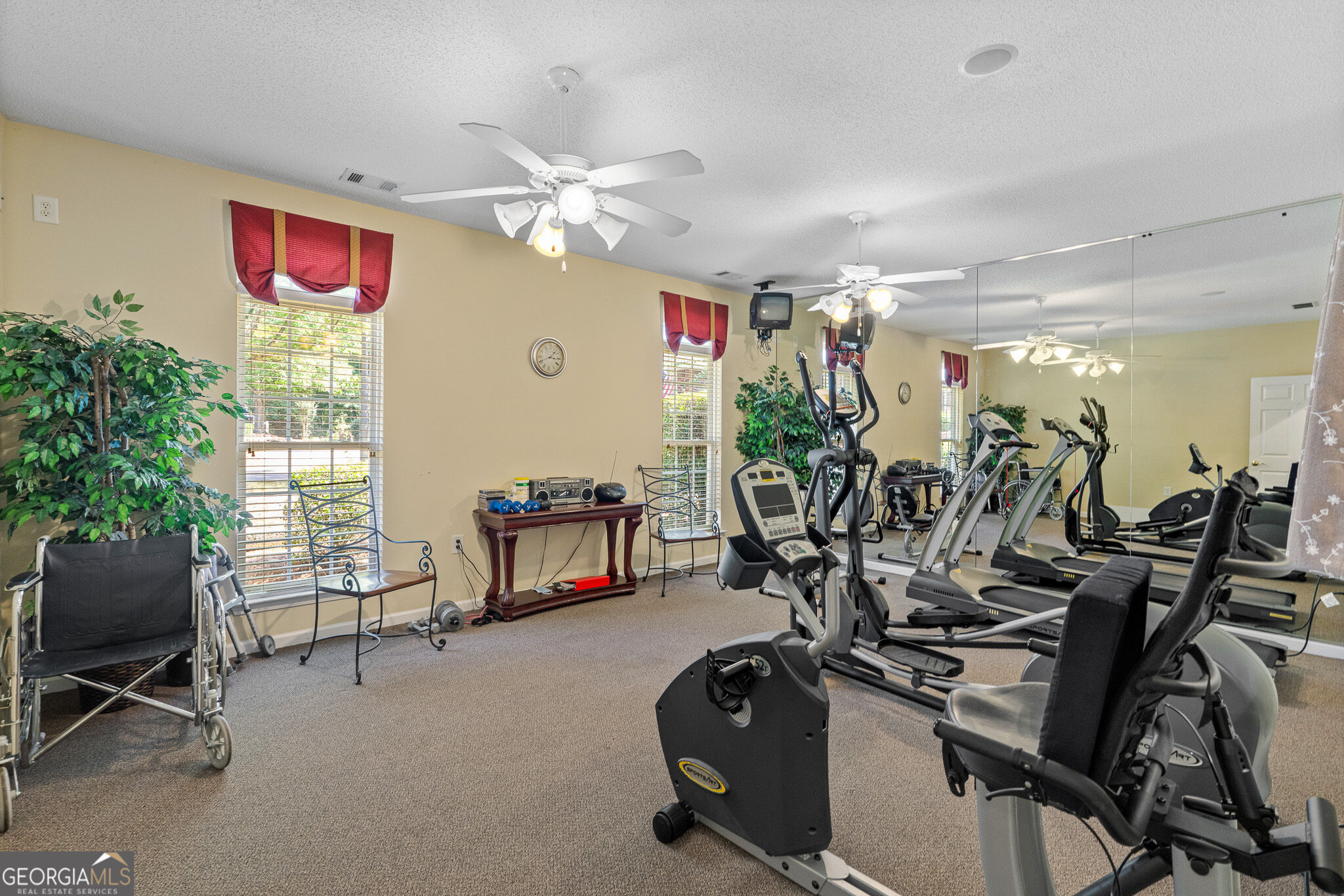 4232 Pondview Way Property Photo 19