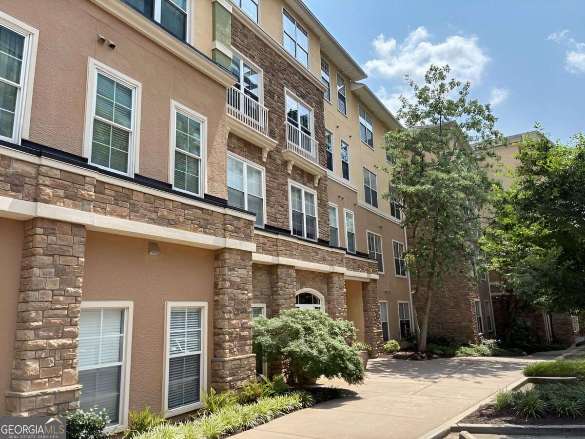 10 Perimeter Summit Boulevard NE # 1408 Property Photo 1