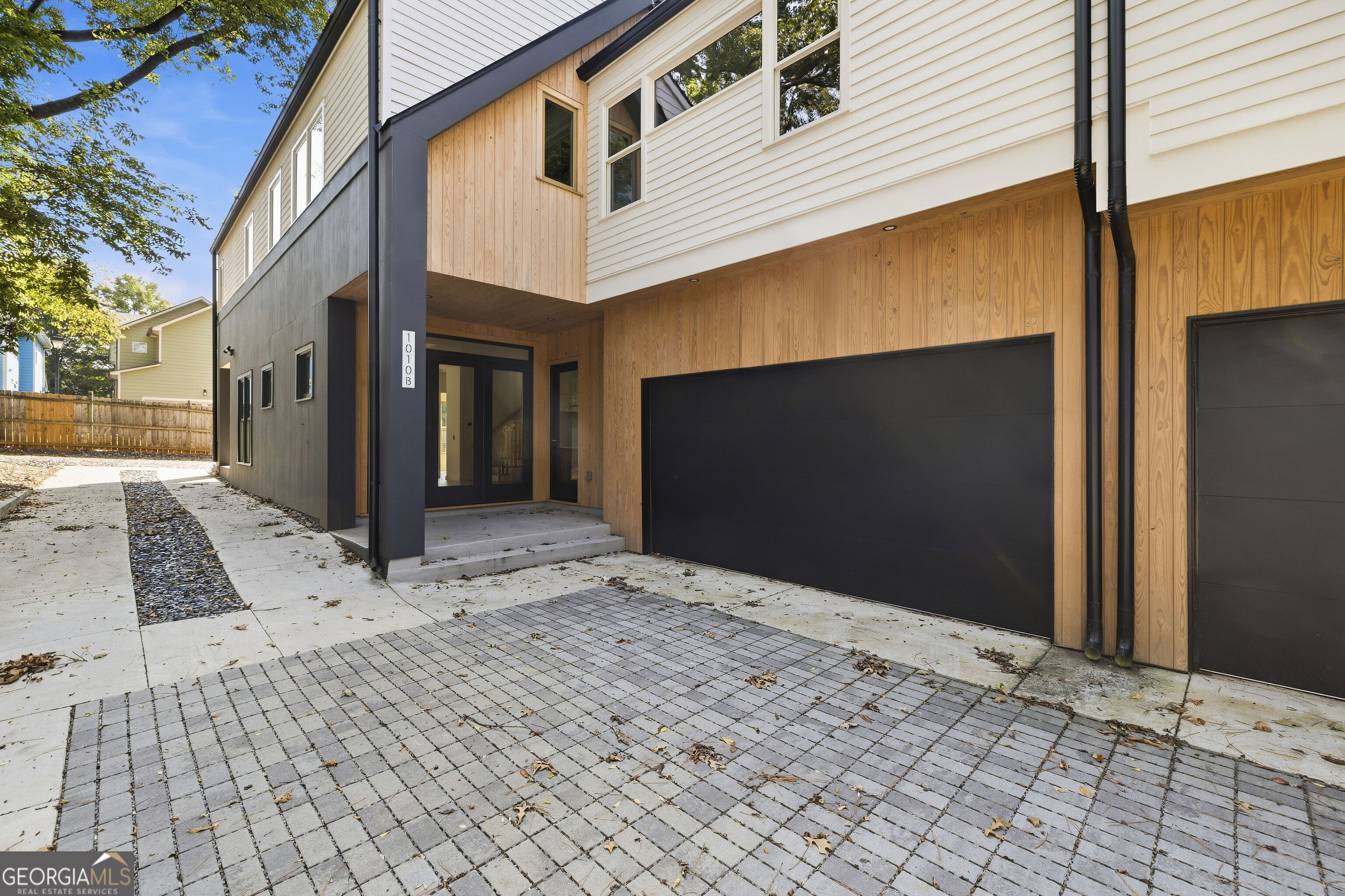 1010 Boulevard Se # B Property Photo 1