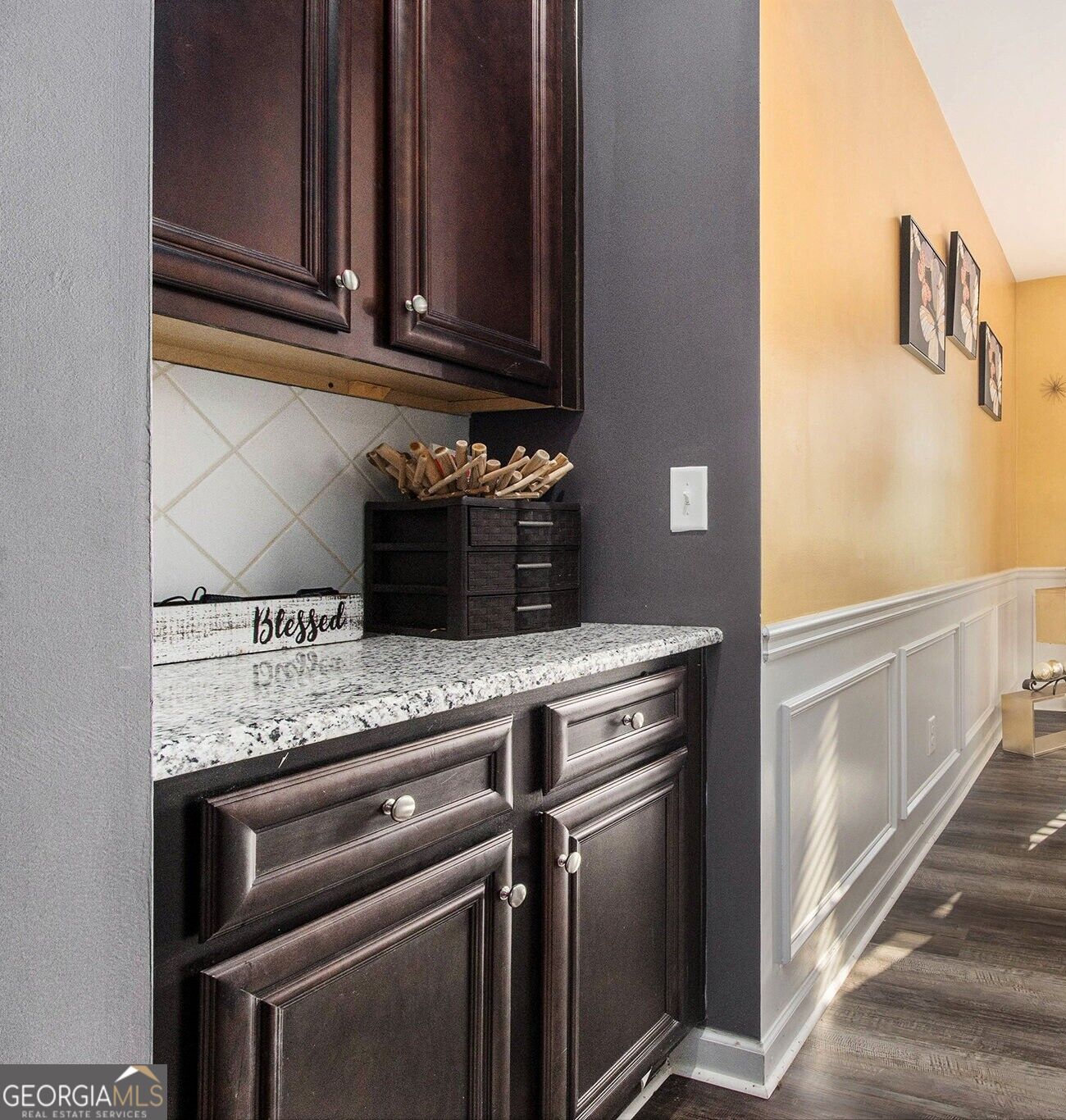 240 Kestrel Circle Property Photo 6
