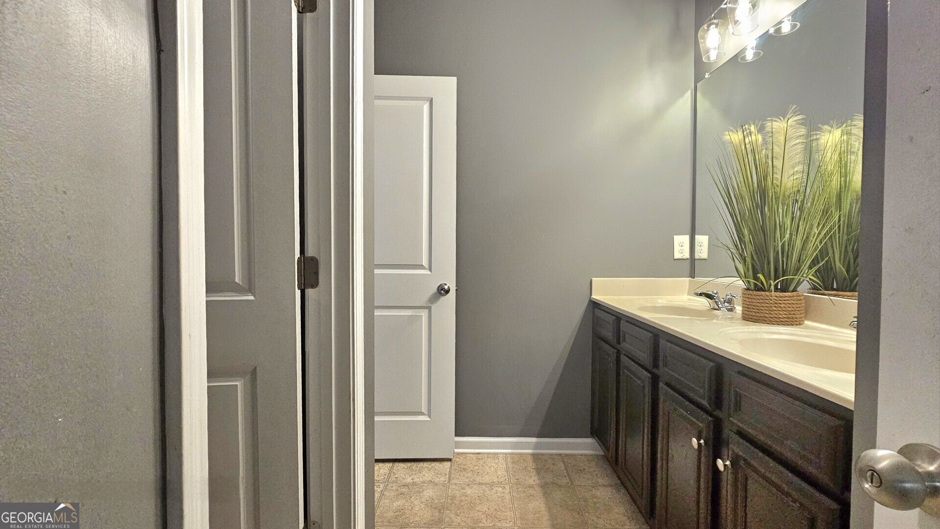 240 Kestrel Circle Property Photo 22
