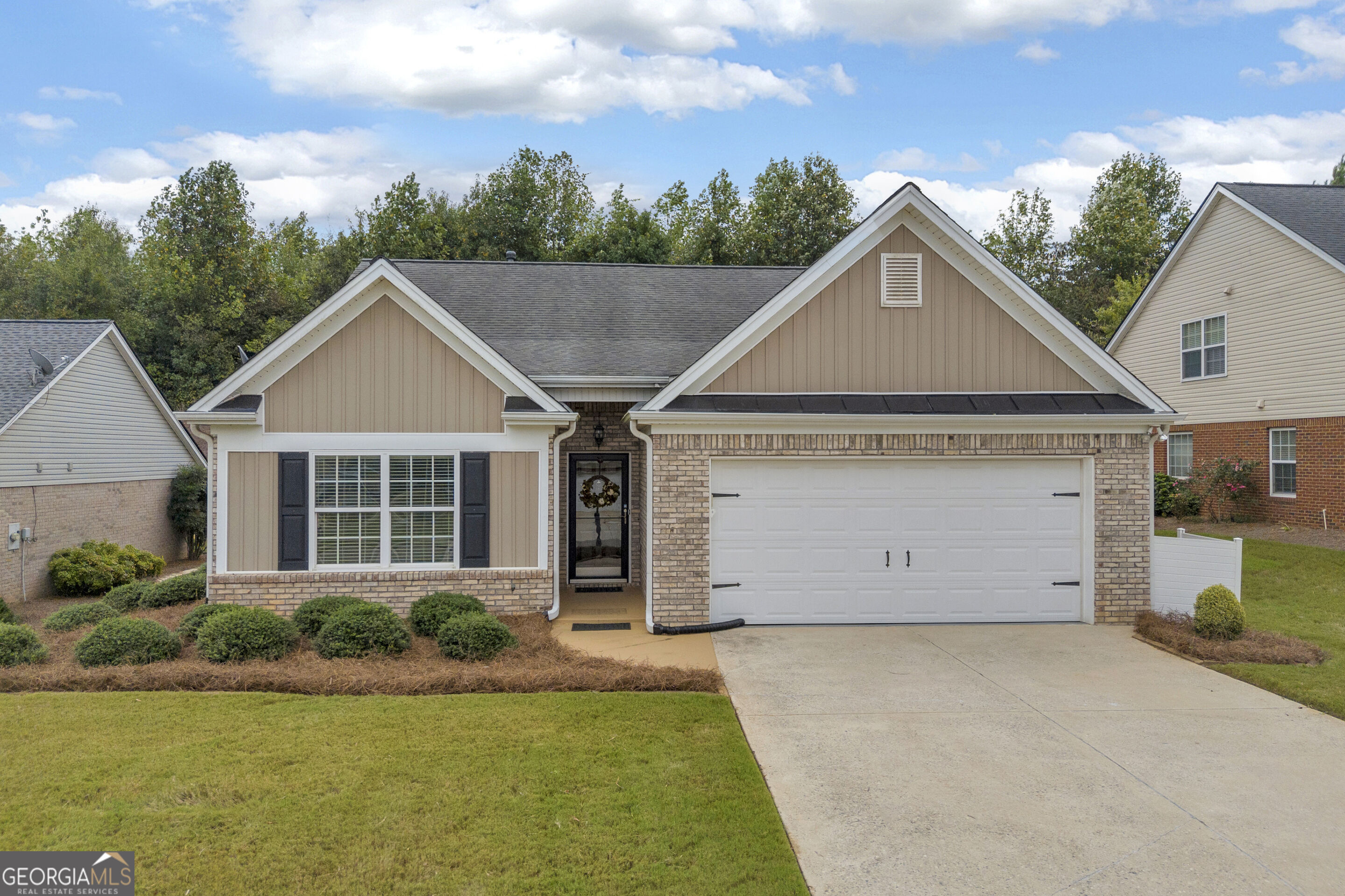 316 Lakeview Bend Circle Property Photo 1