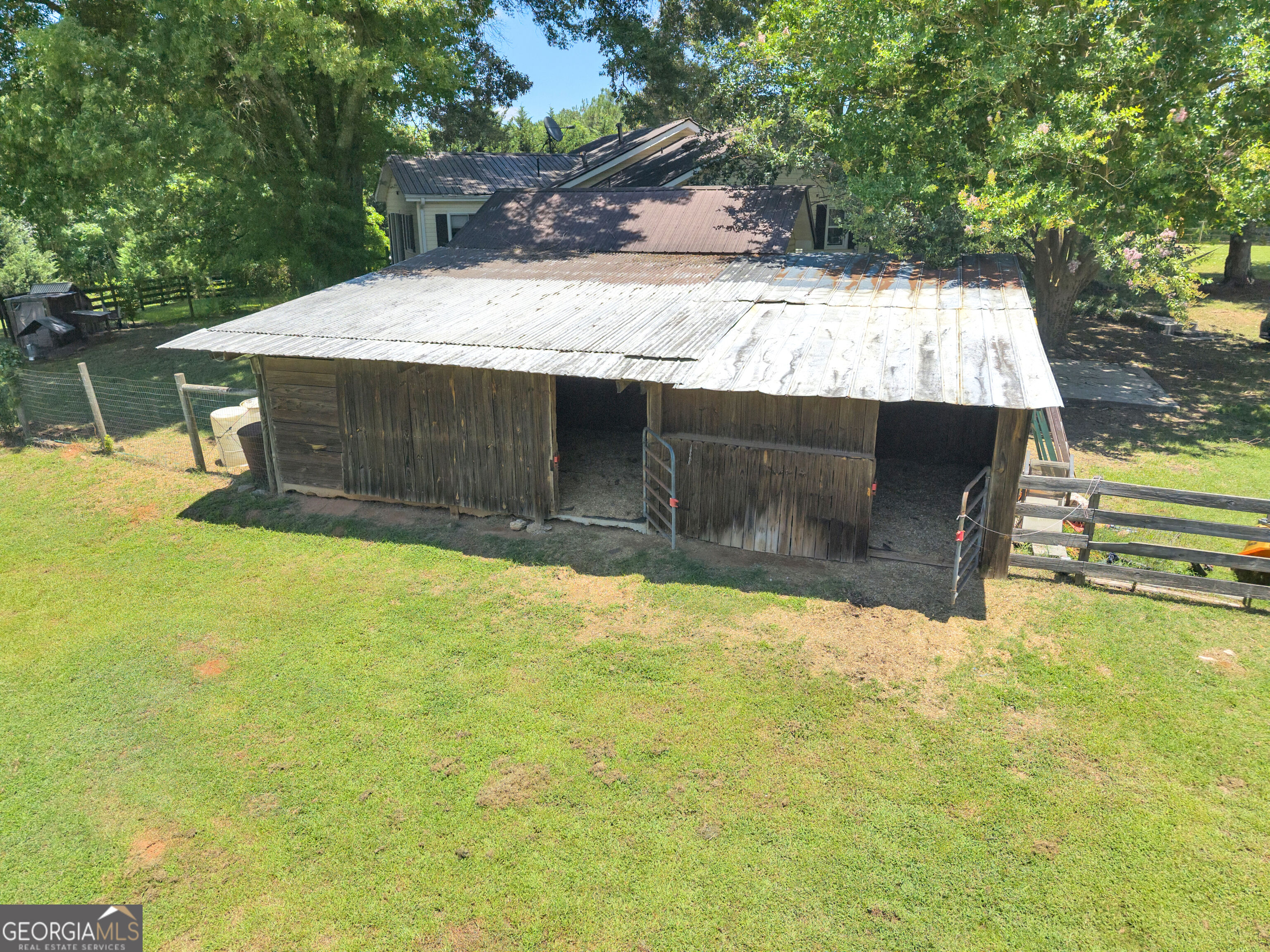 4133 H D Atha Road Property Photo 29