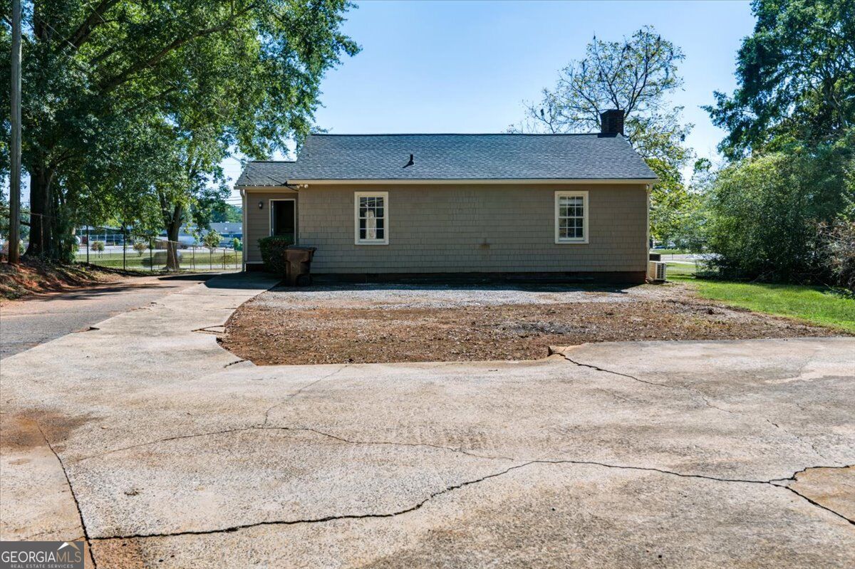 56 Euharlee Road Sw Property Photo 13