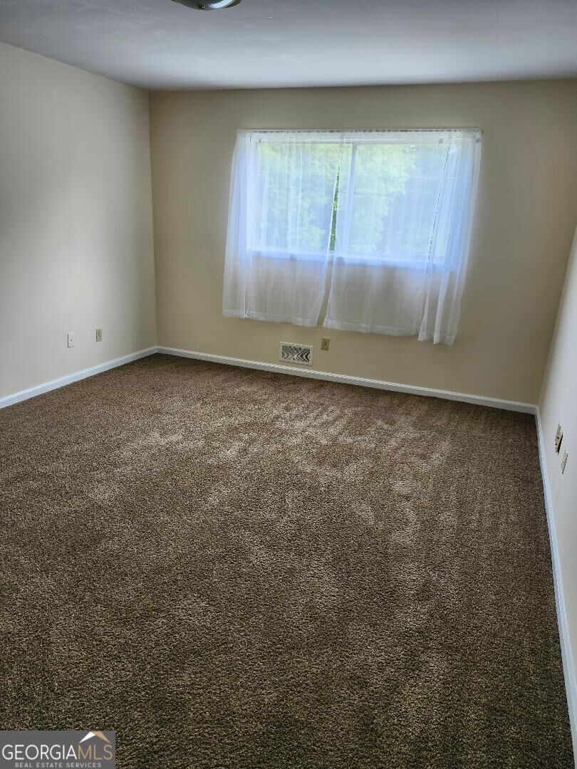 2325 Wexford Drive Property Photo 7