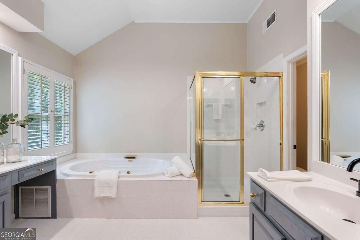 135 Grand Avenue Property Photo 31