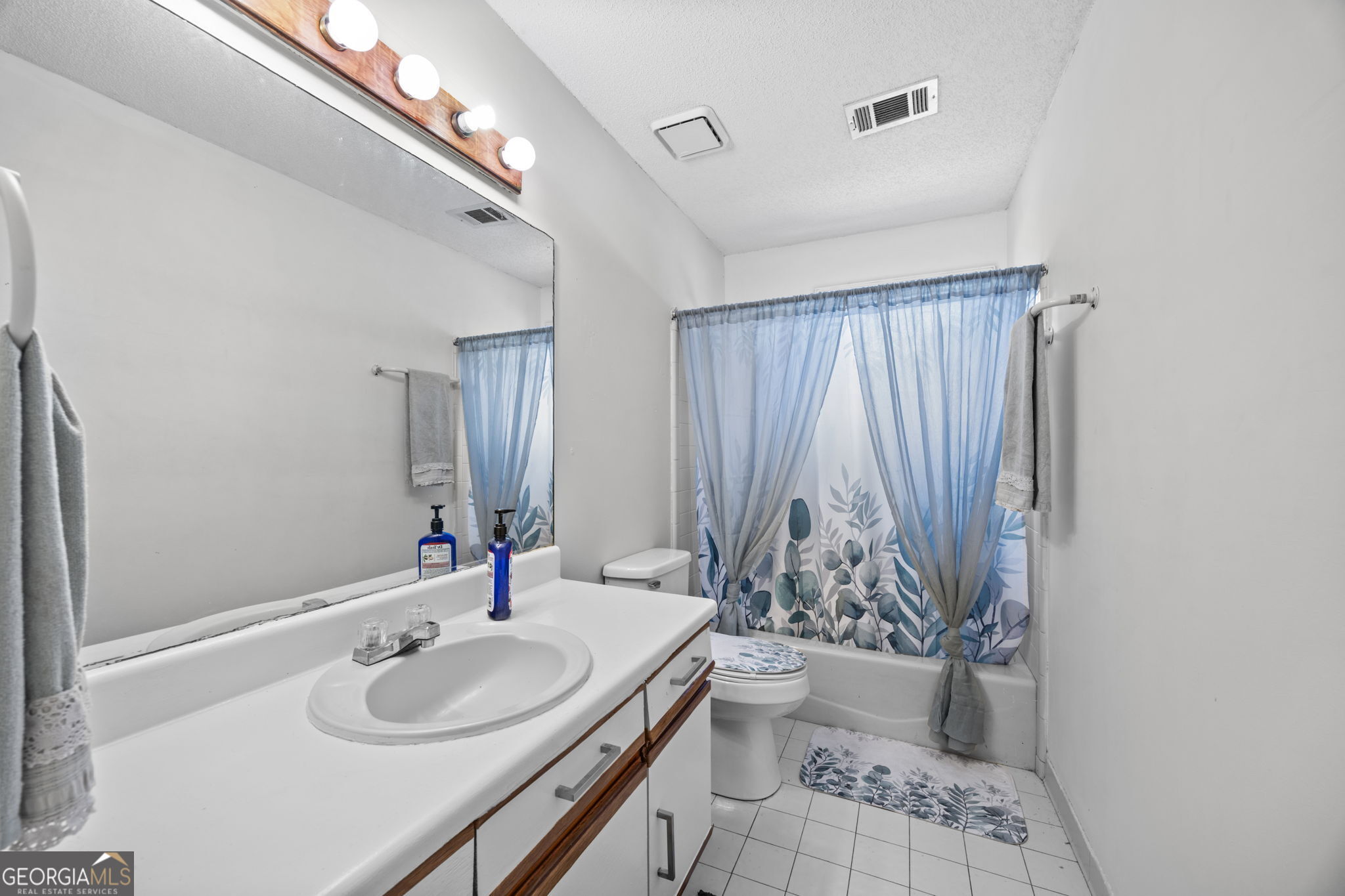 2335 Ettas Circle Se Property Photo 26