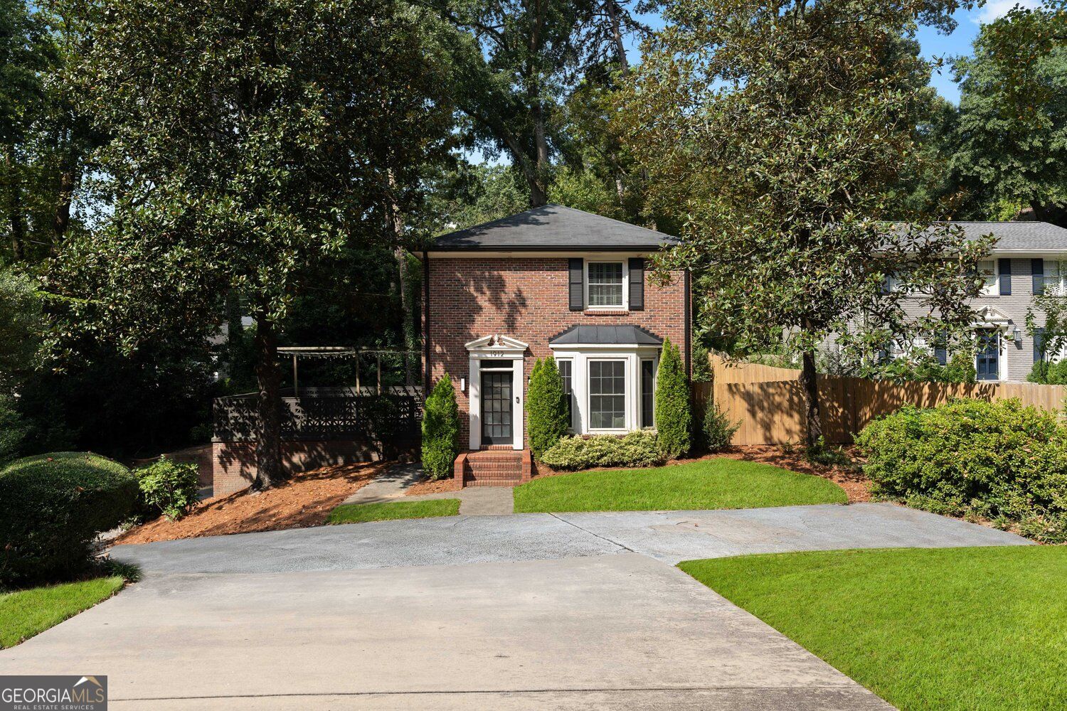 1912 Northside Drive Nw Property Photo 1