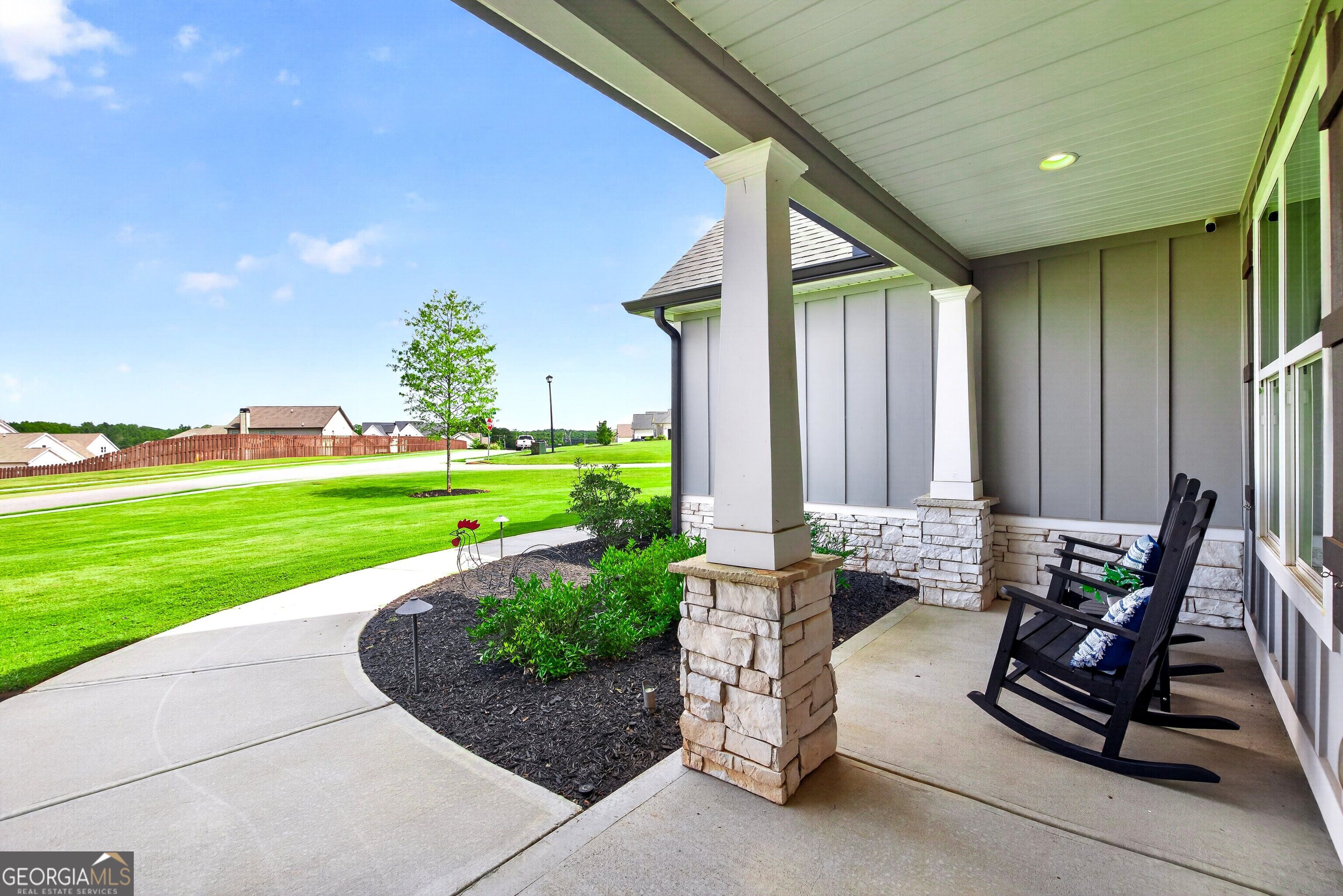 155 Graceton Farms Drive Property Photo 8