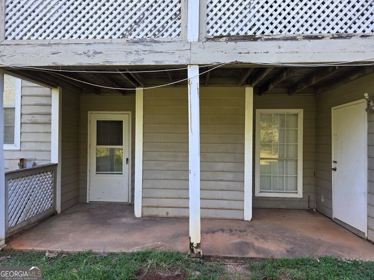 9412 Cypress Lane Property Photo 9