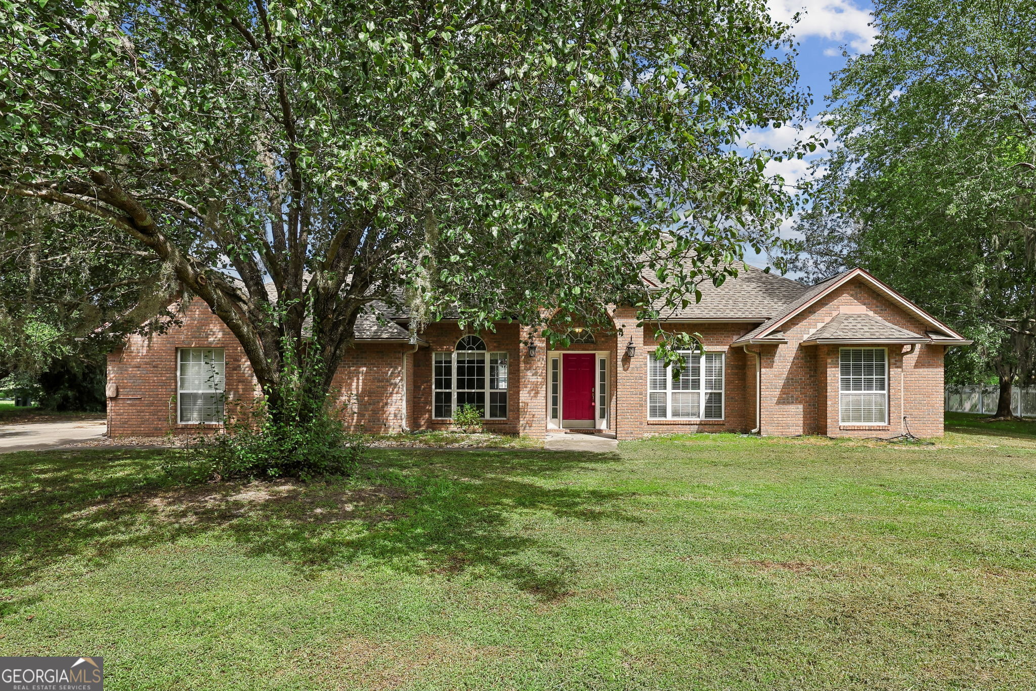 209 Lake Manor Drive Property Photo 1