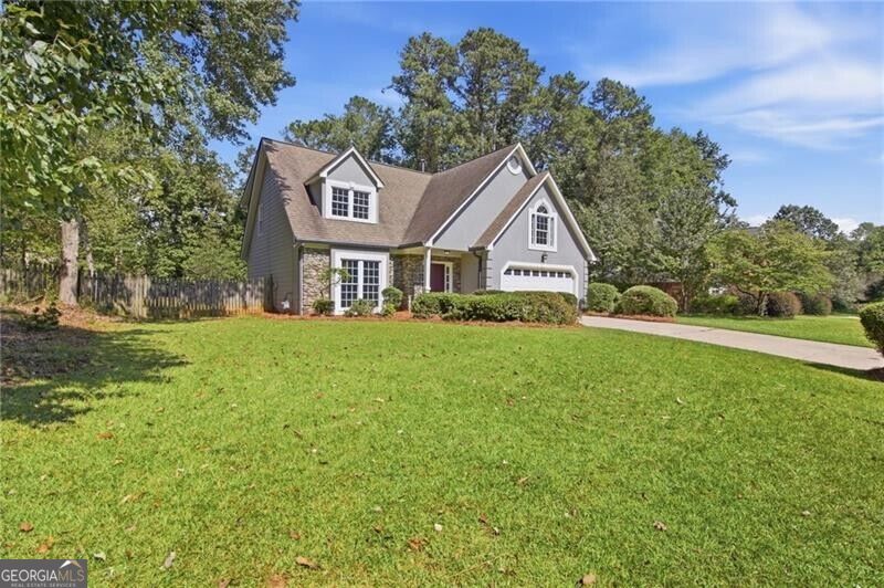 558 Russett Court Sw Property Photo 3