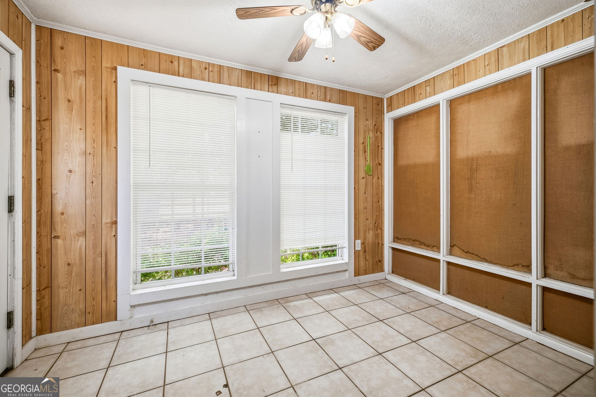 2124 Highway 105 Property Photo 11