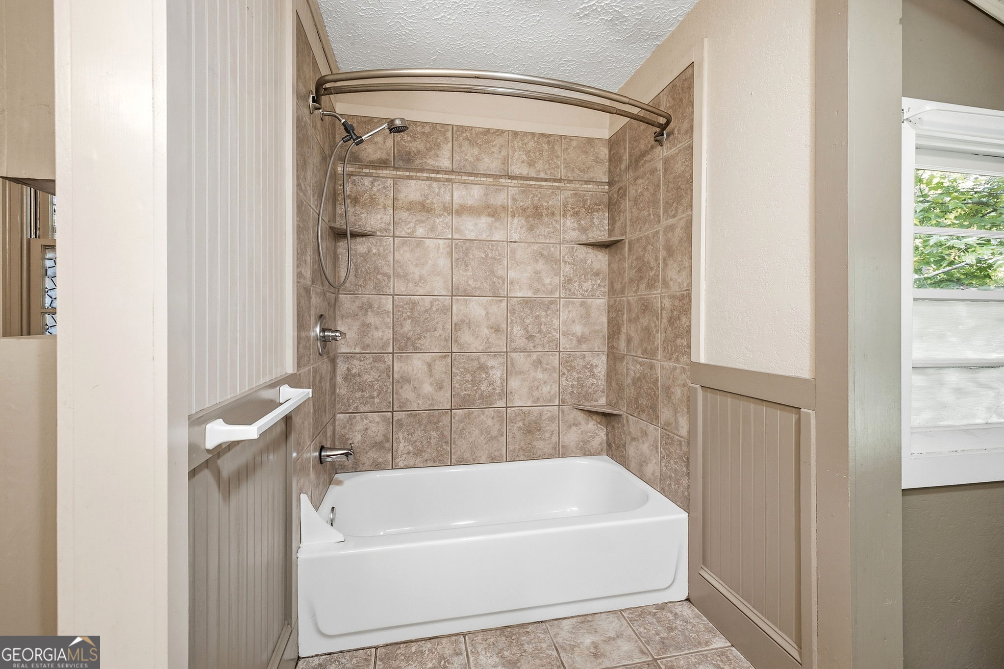 2124 Highway 105 Property Photo 17