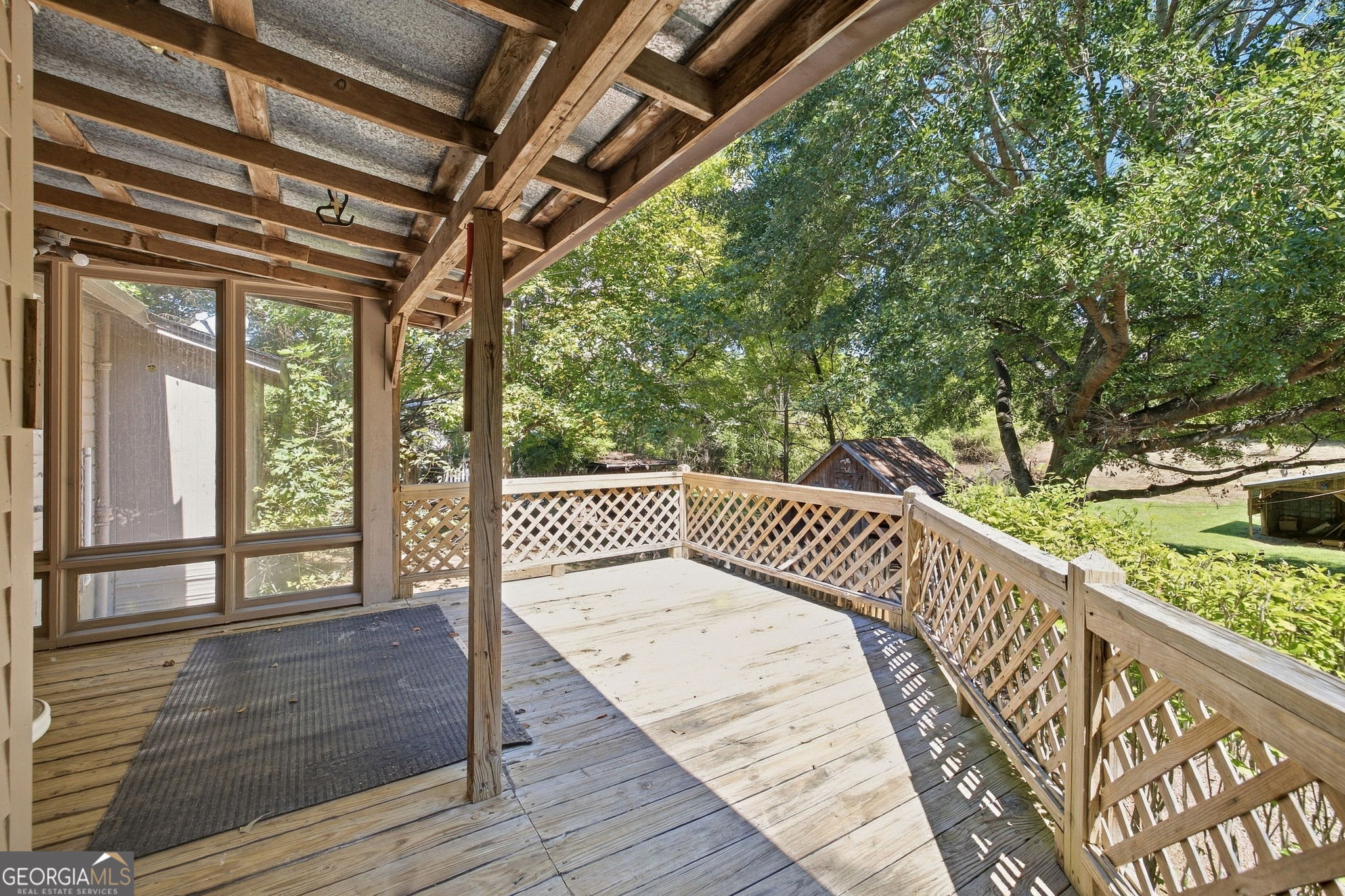 2124 Highway 105 Property Photo 20