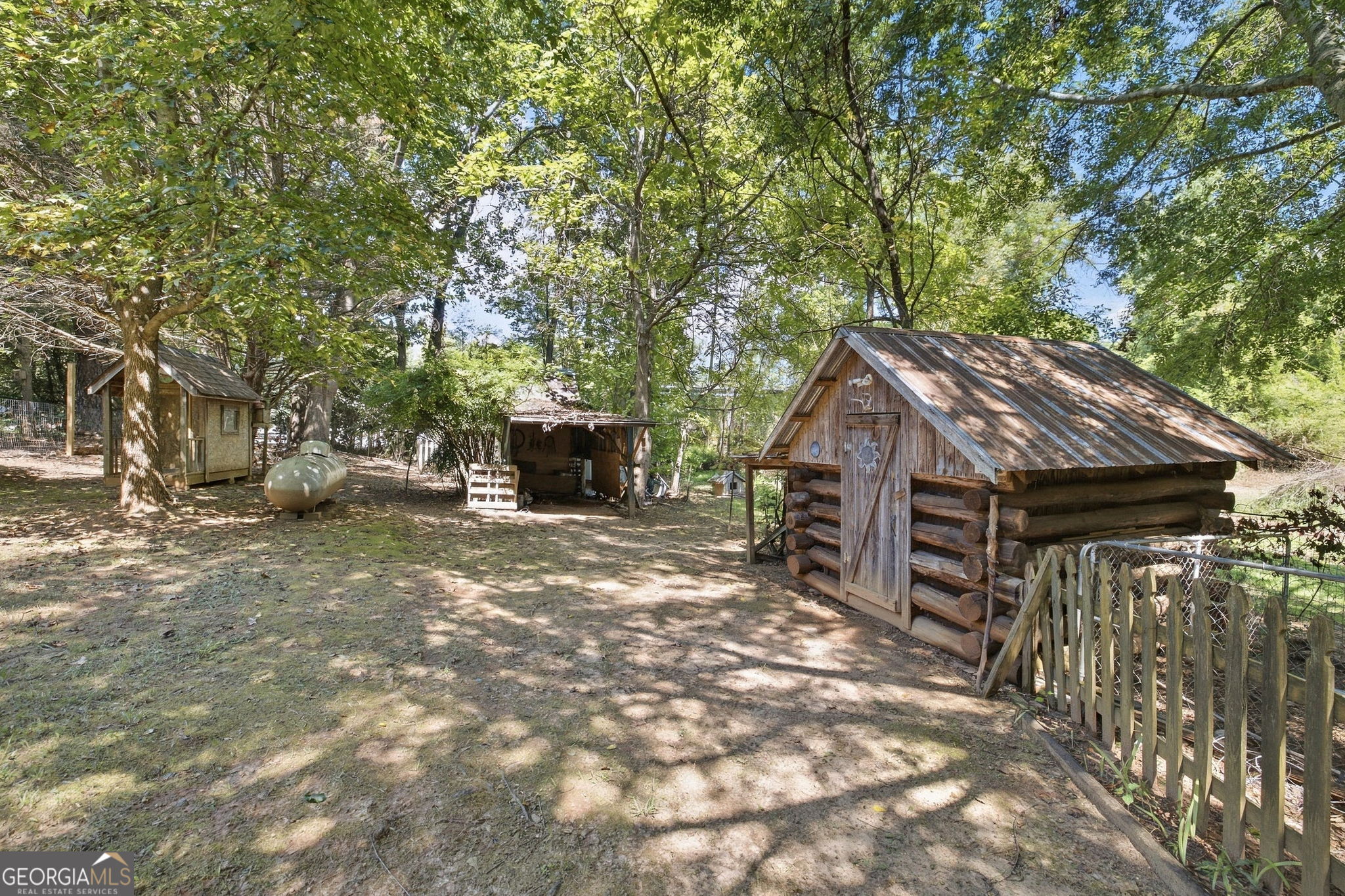 2124 Highway 105 Property Photo 27
