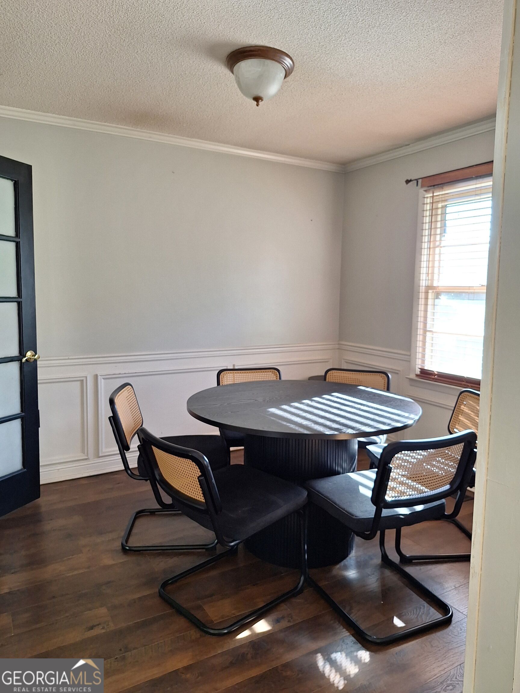 631 Todd Circle Property Photo 4