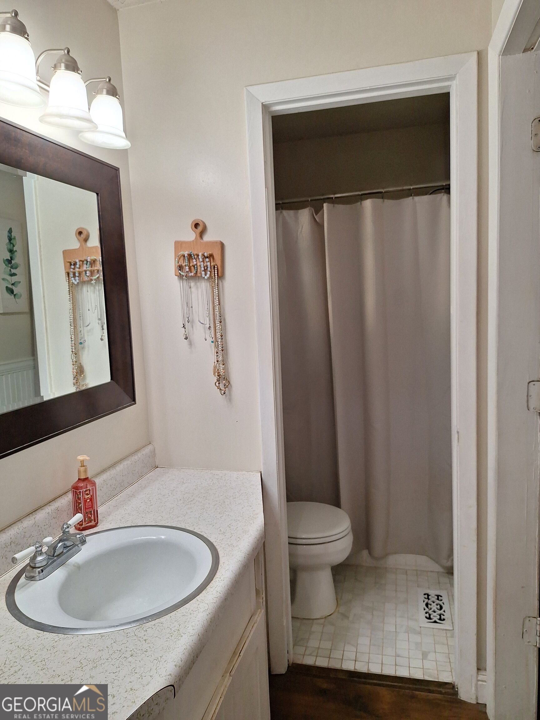 631 Todd Circle Property Photo 16