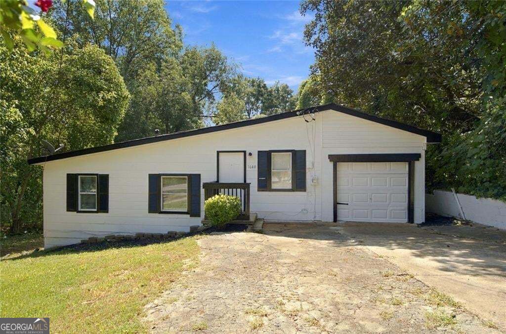 1648 Mary George Avenue Nw Property Photo 1