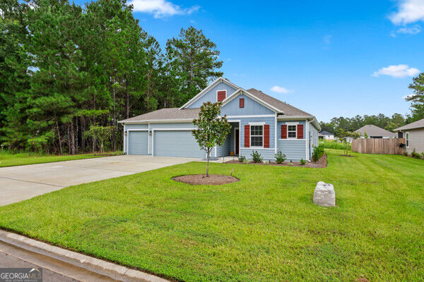 137 Breakwater Loop Property Photo 3