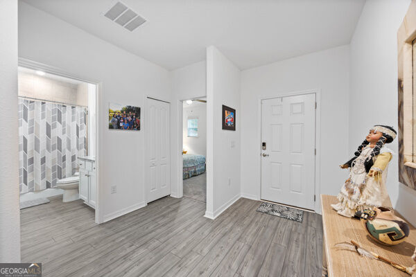 137 Breakwater Loop Property Photo 10
