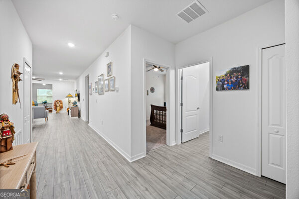 137 Breakwater Loop Property Photo 11