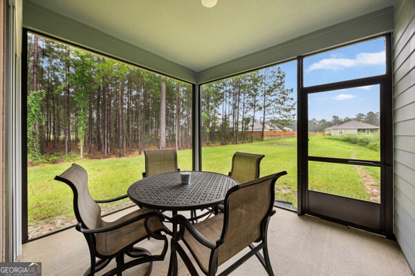 137 Breakwater Loop Property Photo 36