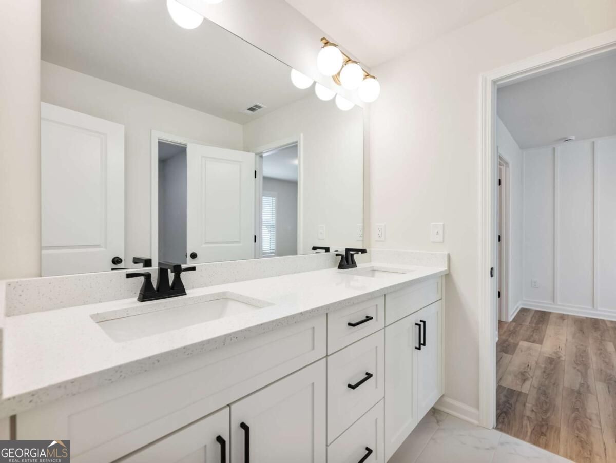 4260 Hosch Reserve Drive Property Photo 39