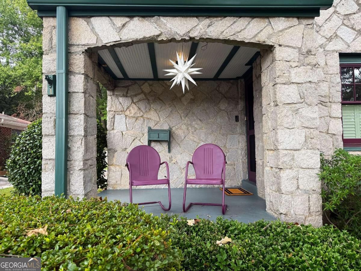 1 Lakeshore Drive Property Photo 4