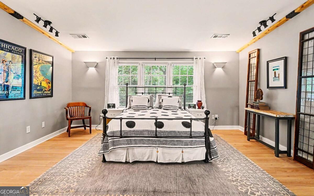1 Lakeshore Drive Property Photo 26