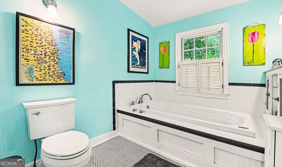 1 Lakeshore Drive Property Photo 31