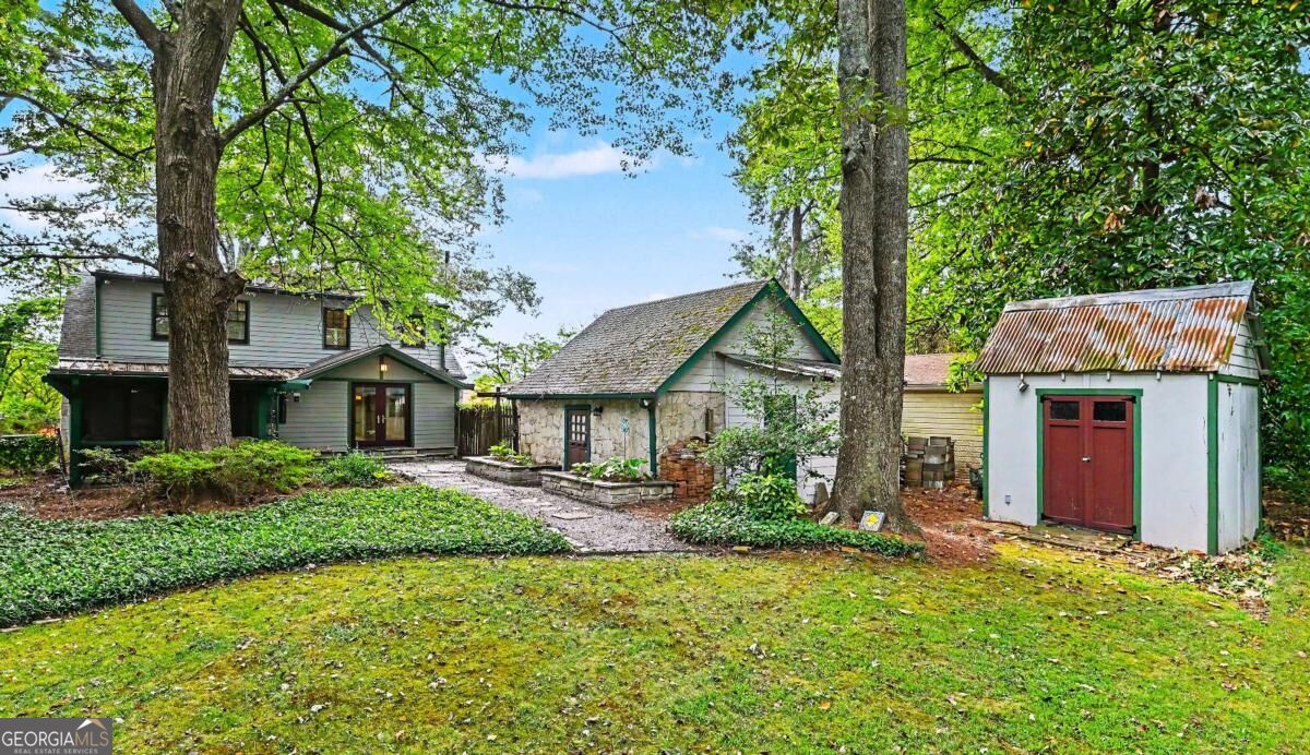 1 Lakeshore Drive Property Photo 33
