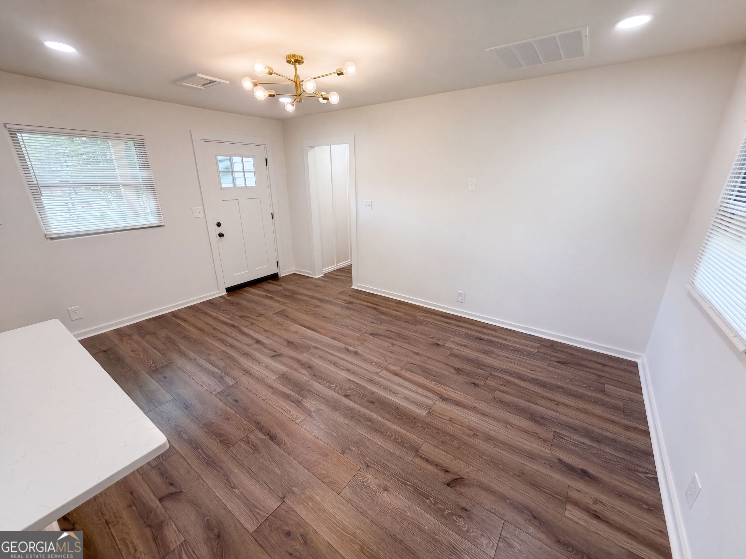 2225 Misty Lane Se Property Photo 6
